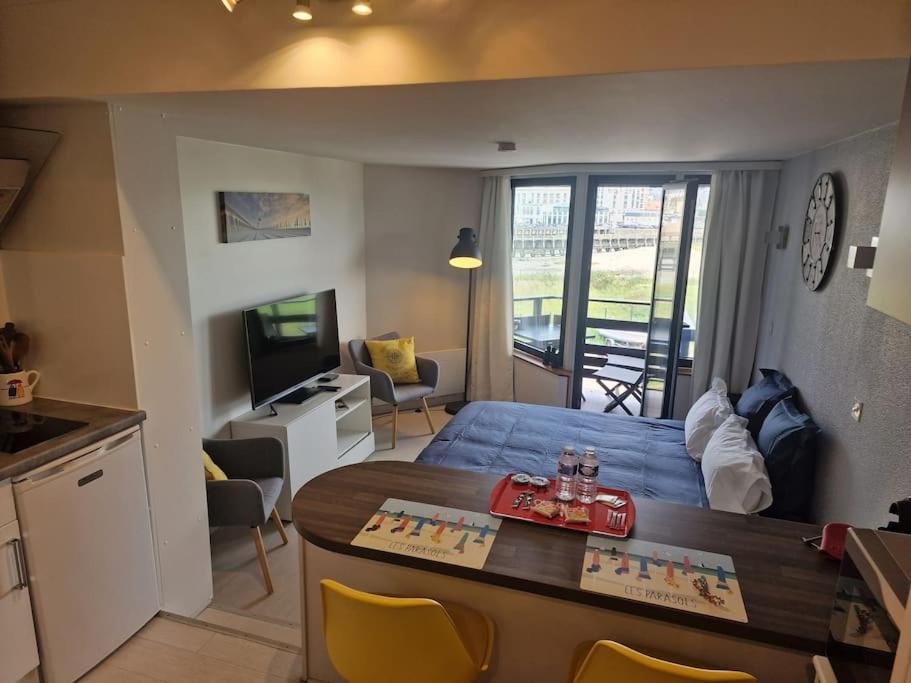 Le Cocooning-Studio Deauville Marina Avec Terrasse Vue Mer Et Plage Екстер'єр фото